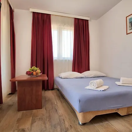 Apartments Bona Neum Zimmer foto